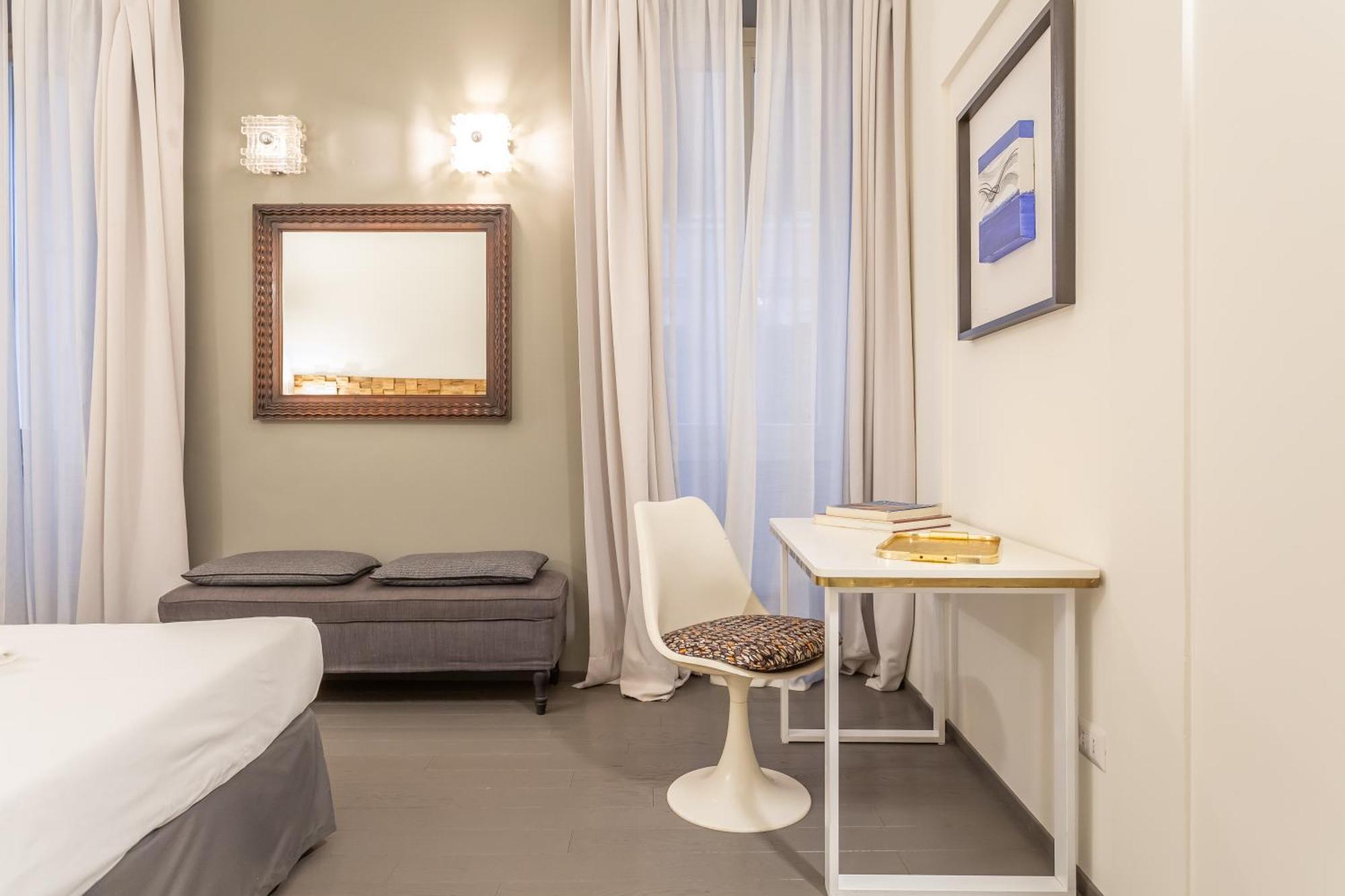 Spanish Steps Deluxe Apartment Рим Екстериор снимка