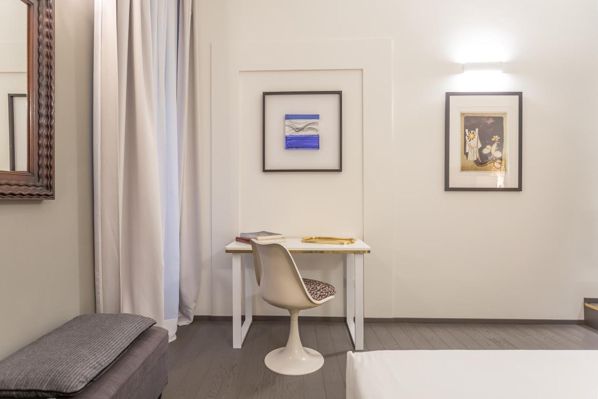 Spanish Steps Deluxe Apartment Рим Екстериор снимка