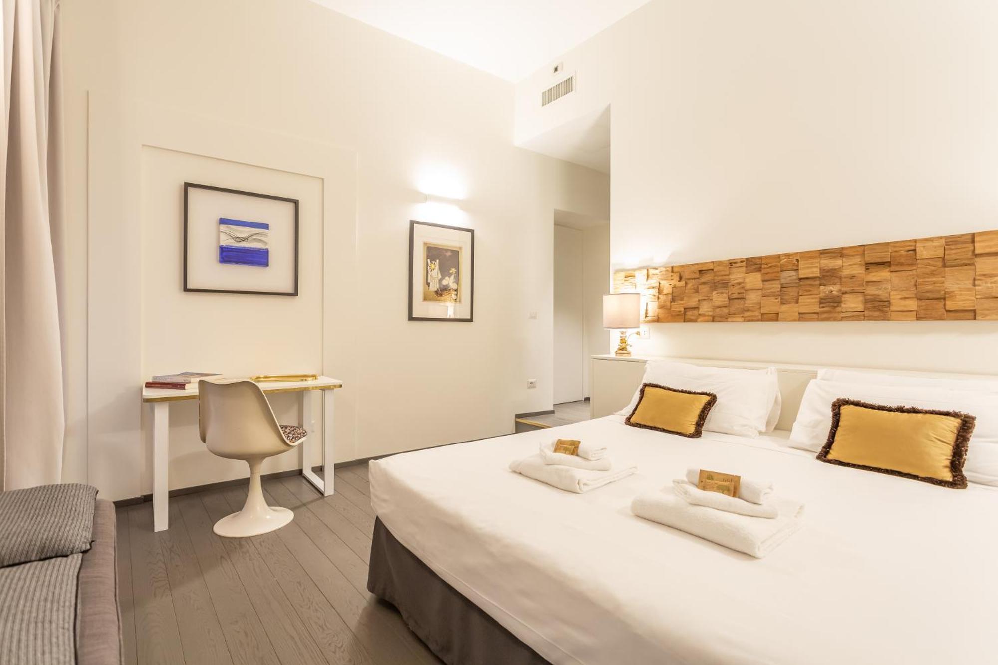Spanish Steps Deluxe Apartment Рим Екстериор снимка