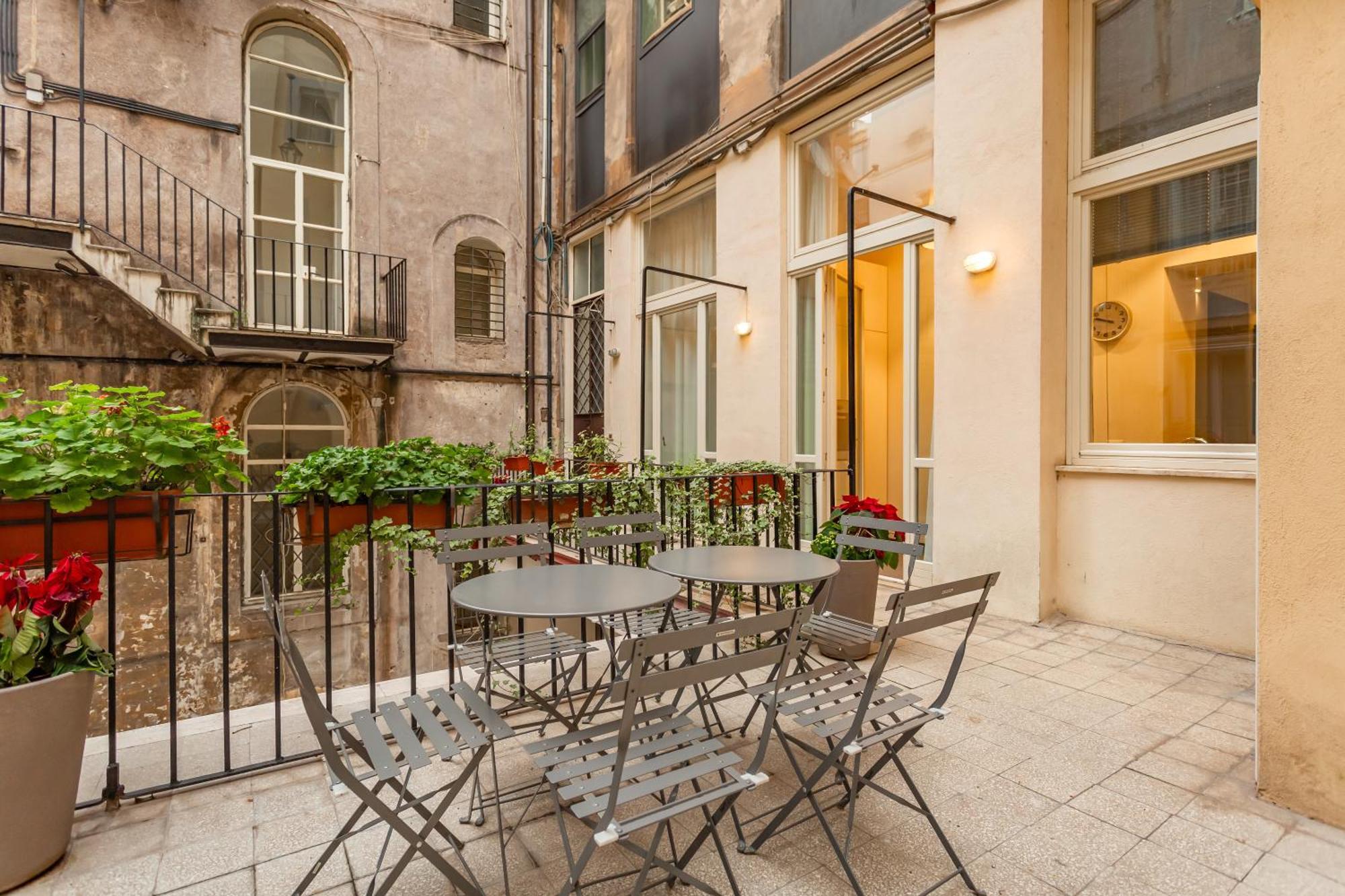 Spanish Steps Deluxe Apartment Рим Екстериор снимка